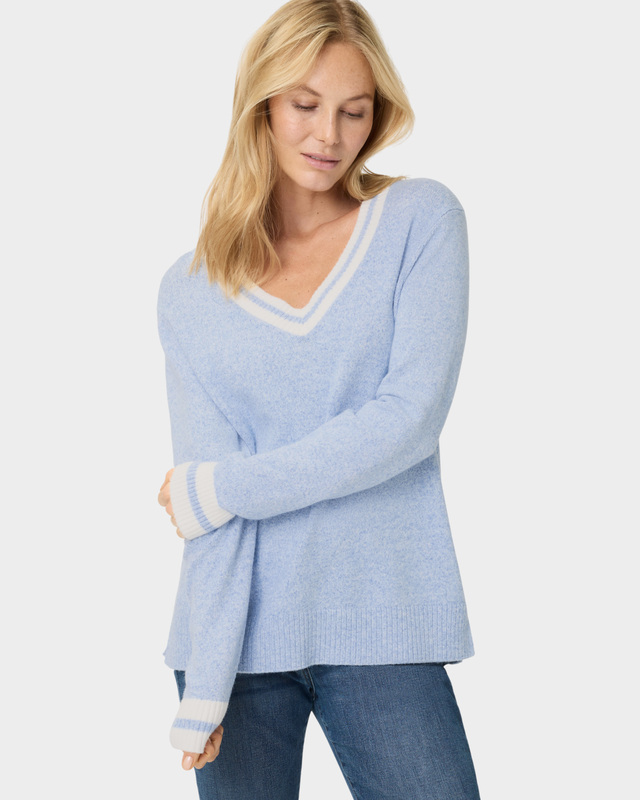 Меланжевый пуловер с V-образным вырезом