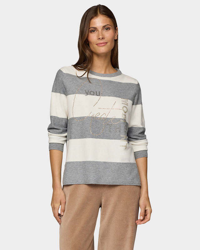 Пуловер в широкую полоску со стразами