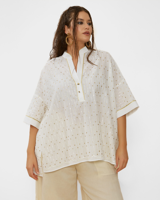 Хлопковая блузка с вышивкой пайетками