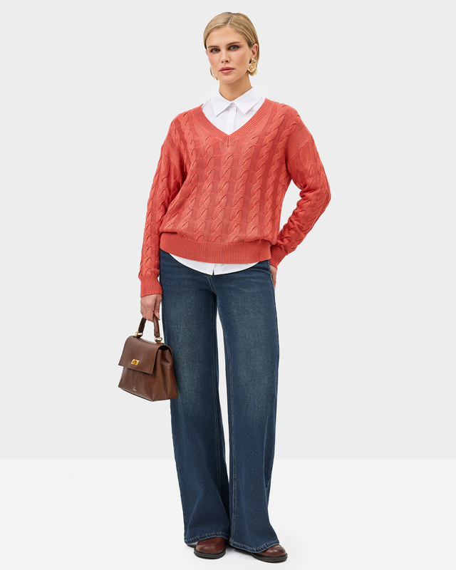 Джинсы прямого силуэта с пятью карманами