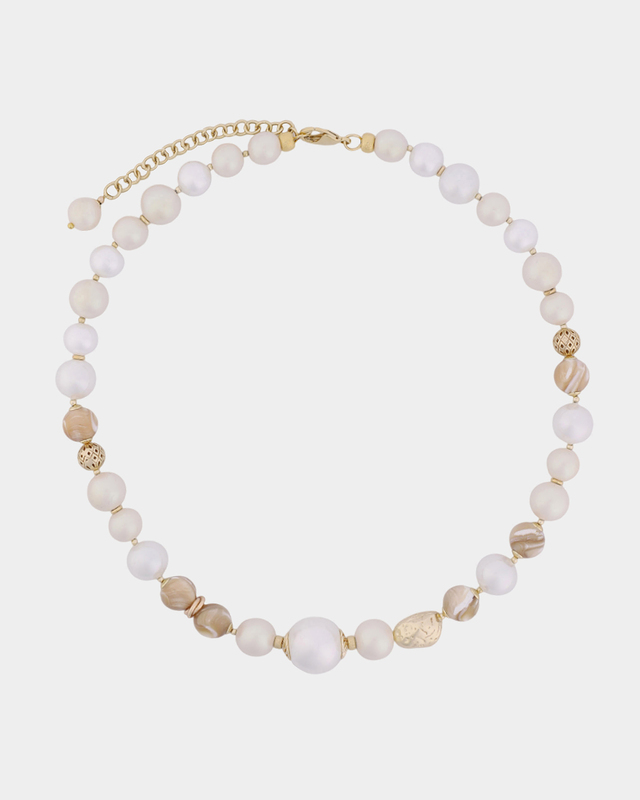 Асимметричное колье с жемчугом Майорка, натуральным перламутром и ажурными бусинами