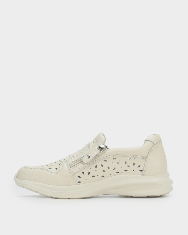 Полуботинки из натуральной кожи со сквозной перфорацией