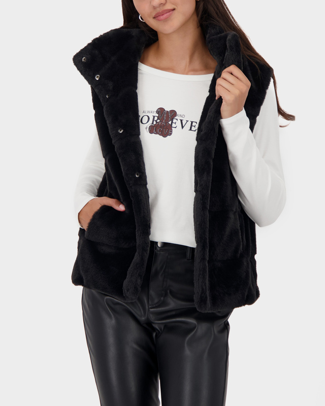 Жилет из пушистого экомеха фигурной стрижки