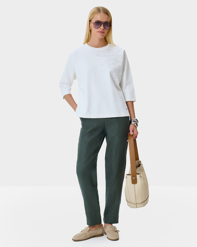 Трикотажный свитшот свободного кроя с асимметричной ажурной вышивкой