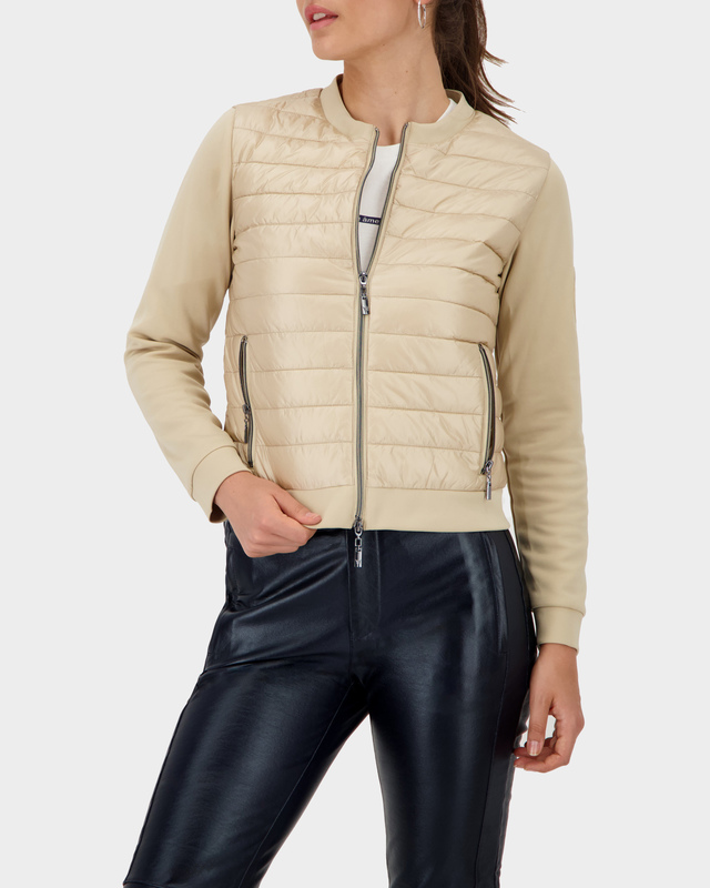 Стеганая куртка с рукавами из эластичной скубы