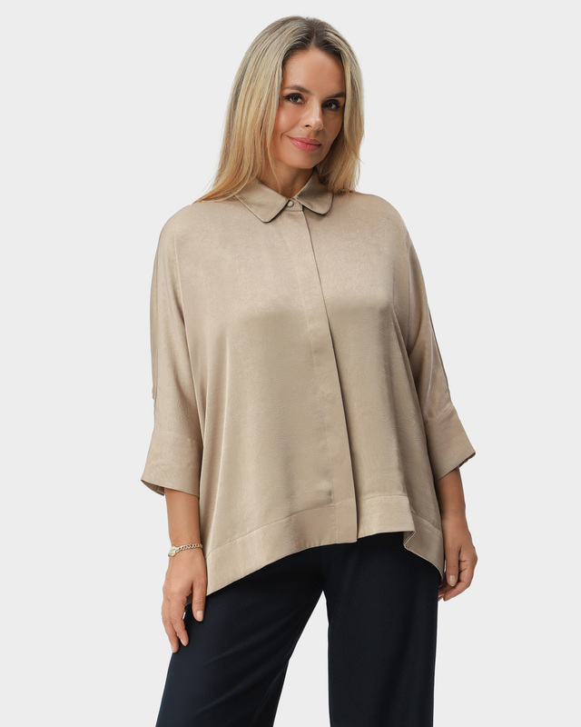 Блузка свободного кроя из жатой ткани
