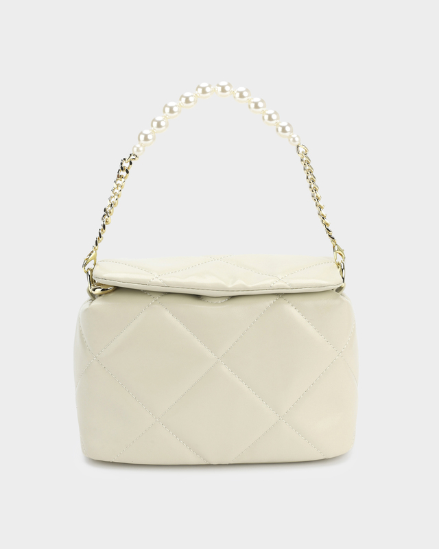 Сумка из натуральной кожи со стеганой фактурой с ремешком-цепочкой