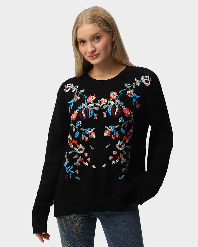 Теплый пуловер из шерсти мериноса с яркой вышивкой