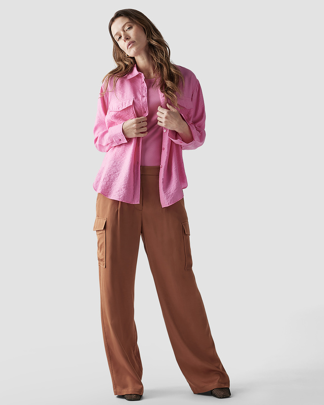 Брюки прямого кроя с защипами