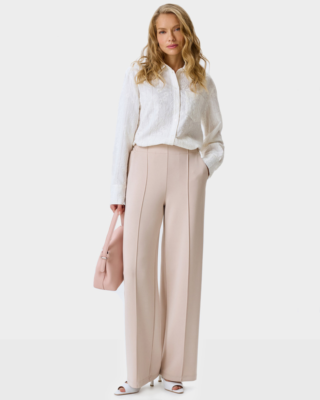 Брюки из мягкого материала с застроченными стрелками