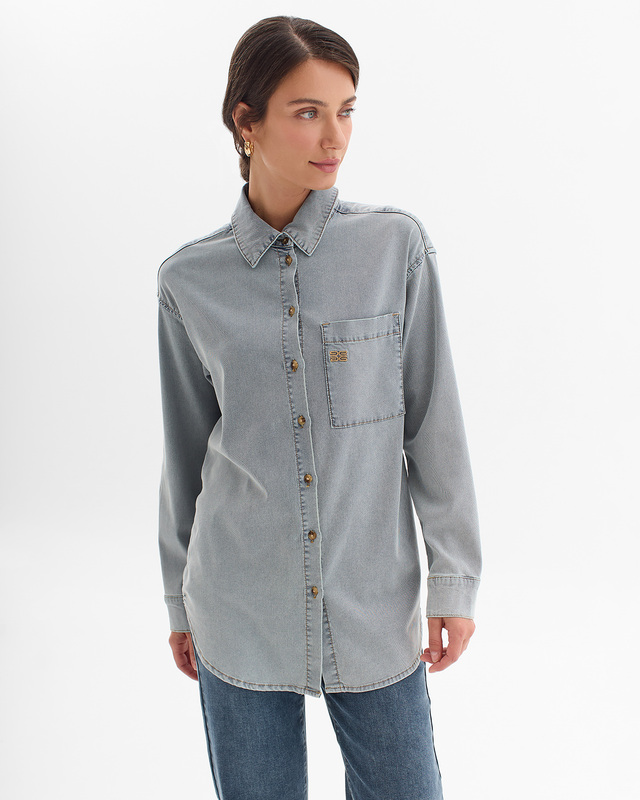 Джинсовая рубашка с нагрудным карманом 5990₽