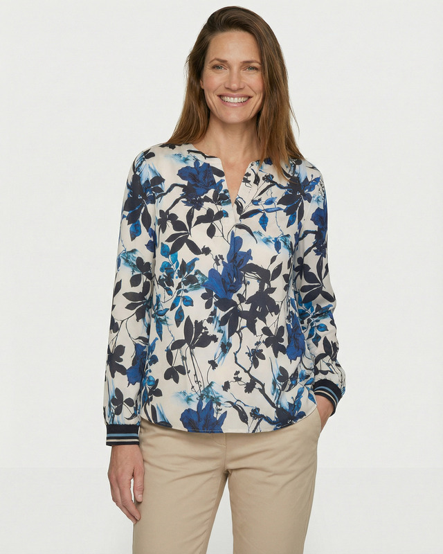 Блузка из мягкой вискозы