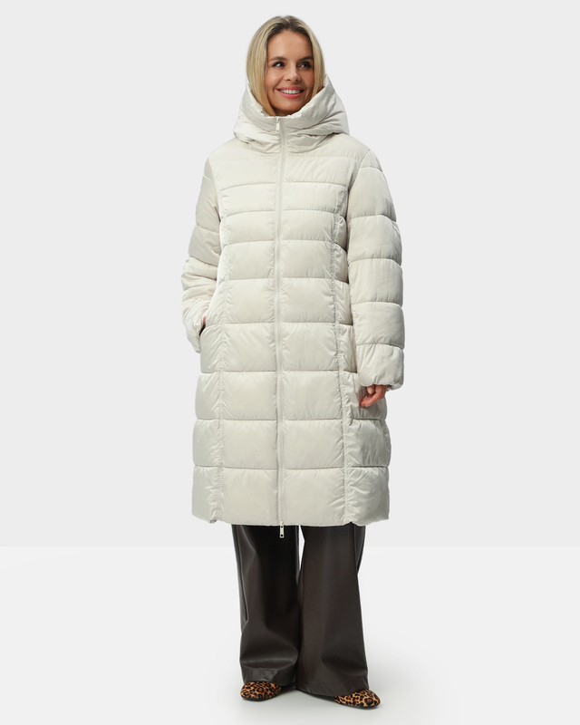 Пальто полуприлегающего силуэта с горизонтальной стежкой с капюшоном