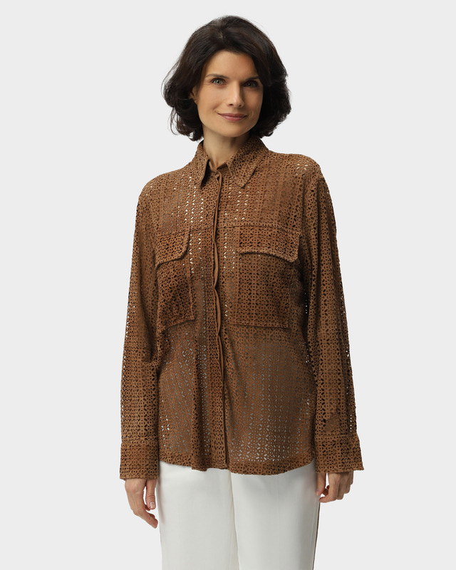 Рубашка из натуральной перфорированной замши 85990₽