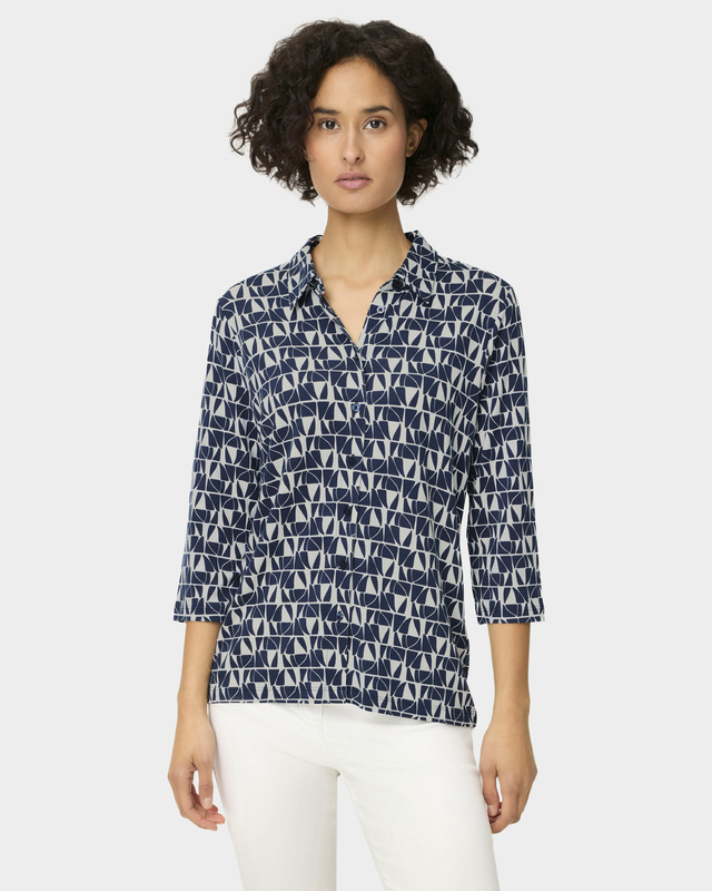 Блузка из эластичной вискозы