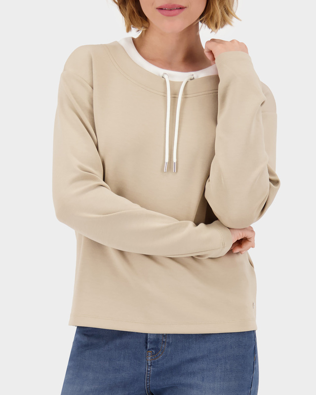 Толстовка из эластичного материала с воротником на кулиске