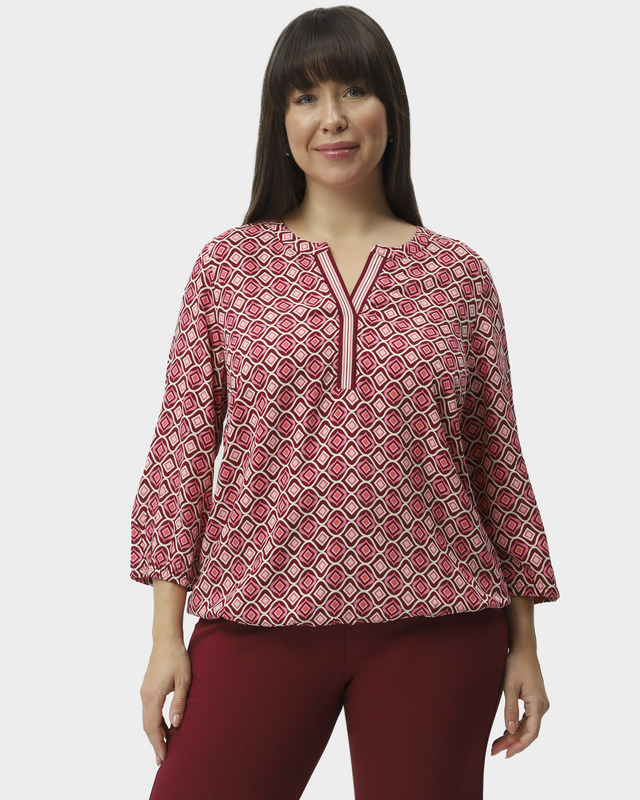 Блузка из вискозы с геометрическим узором