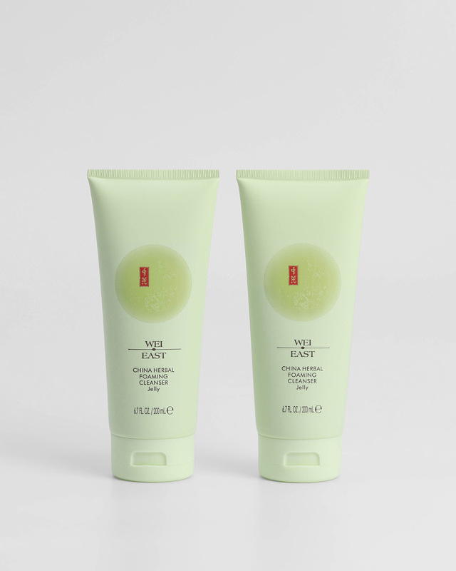 Набор из двух гелей для умывания с растительными экстрактами по 200 мл 4599₽