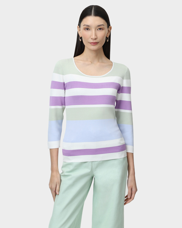 Пуловер прямого кроя с ярким узором