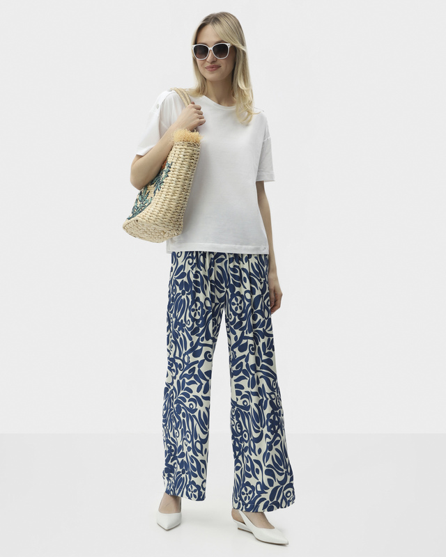 Брюки из струящейся вискозы с абстрактным принтом