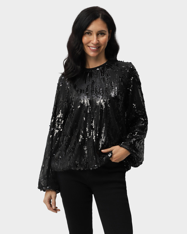 Блузка-баллон с декором из пайеток