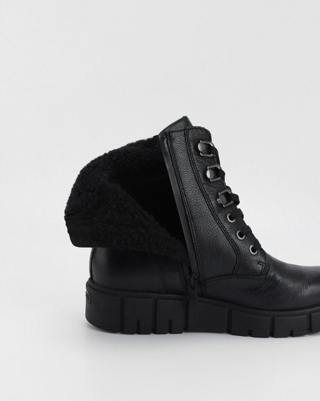 Кожаные ботинки с мембраной TEX и стелькой Airmotion Caprice 193940 ...