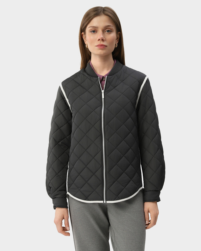 Куртка из водоотталкивающего материала с воротником-стойкой