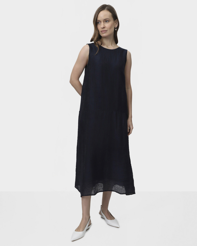Платье без рукавов с тенселом и льном в составе 9990₽