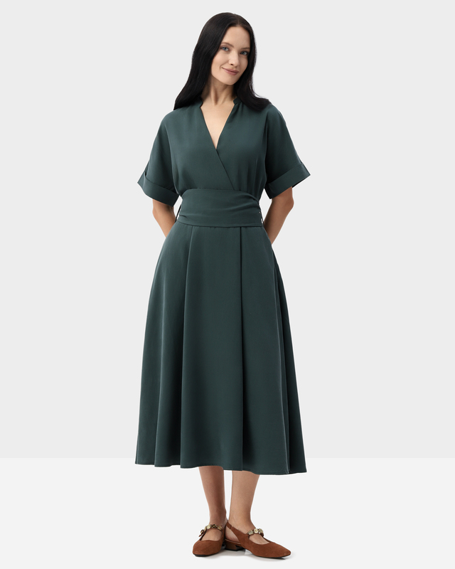 Платье с V-образным вырезом из тенсела и льна