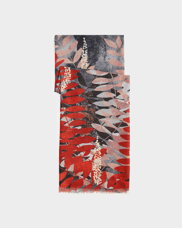 Палантин из модала и вискозы