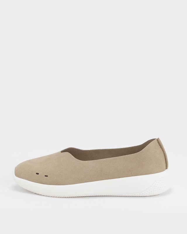 Балетки с облегченной амортизирующей подошвой, перфорацией и съемной стелькой