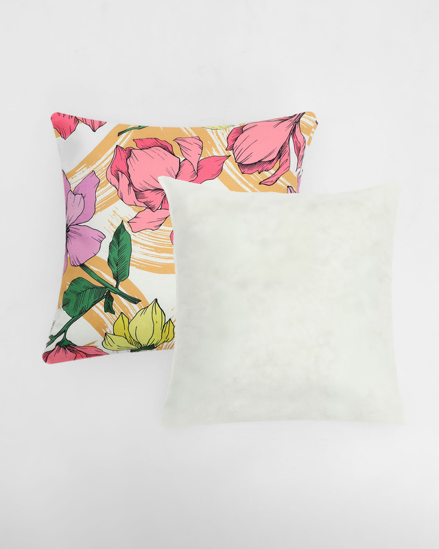 Набор из декоративных подушек и чехлов &laquo;Лилии&raquo;