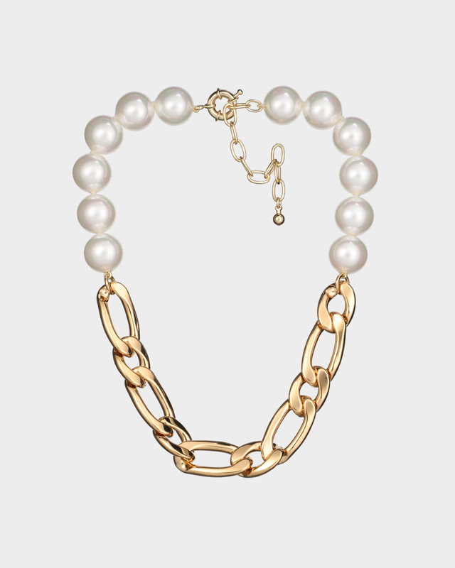 Колье с жемчугом Майорка и звеньями позолоченной цепи