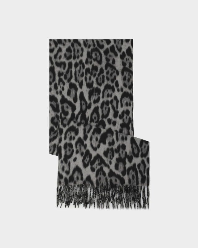 Палантин с шерстью и вискозой в составе