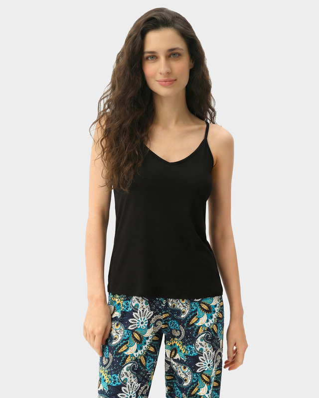 Вискозный топ на тонких регулируемых бретелях