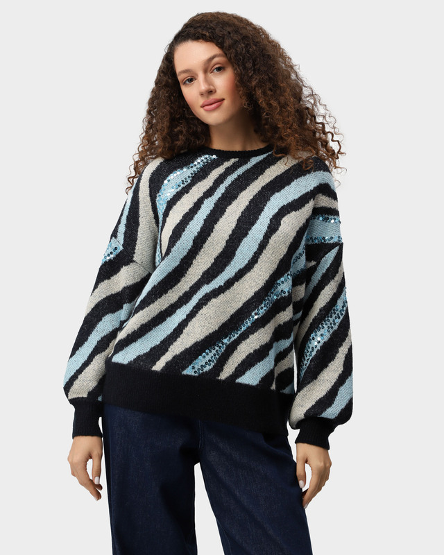 Пуловер свободного кроя с пайетками