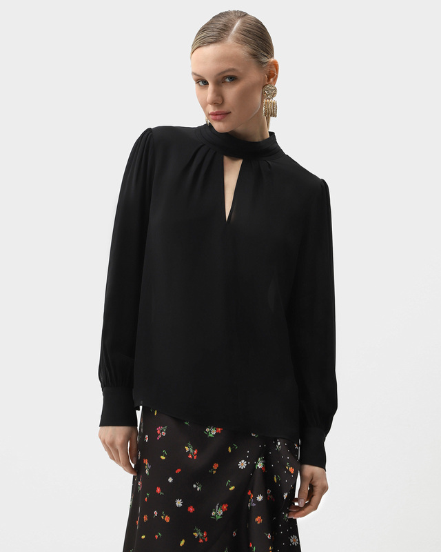 Блузка из мягкой смесовой вискозы