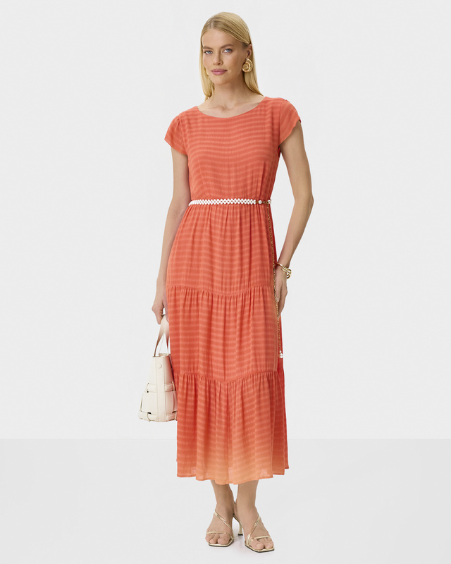 Ярусное платье макси с фактурным узором в полоску 12990₽