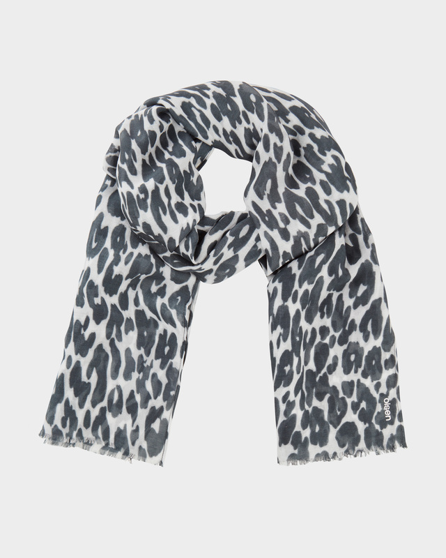 Шарф из вискозы с леопардовым принтом