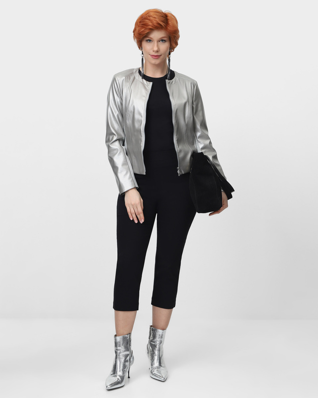 Укороченные брюки зауженного силуэта