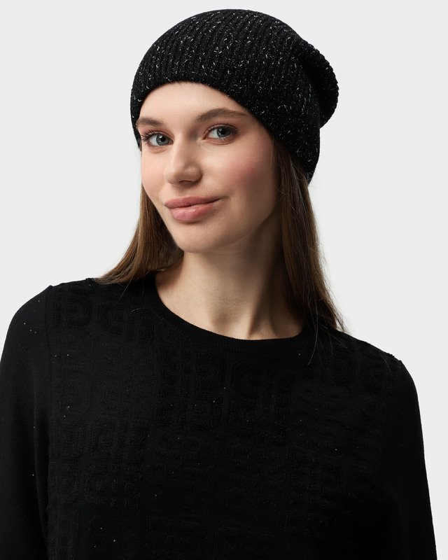 Шапка бини из фактурного трикотажа в рубчик с ангорой в составе
