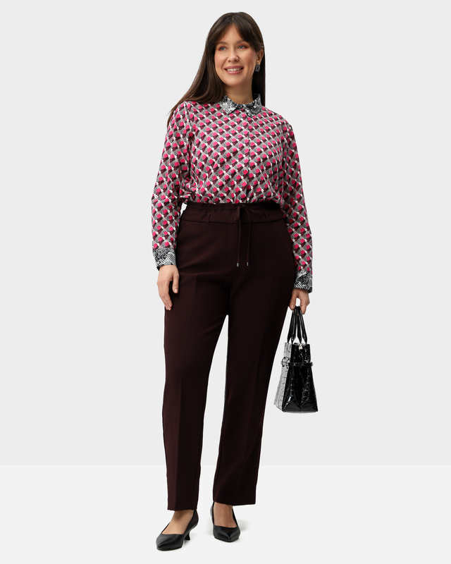 Зауженные брюки с двойным поясом на кулиске