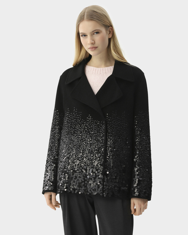 Блейзер с пришивными пайетками