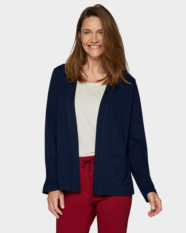 Свободный кардиган без застежки с накладными карманами