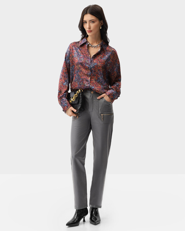 Брюки из эластичного хлопкового материала с покрытием под кожу