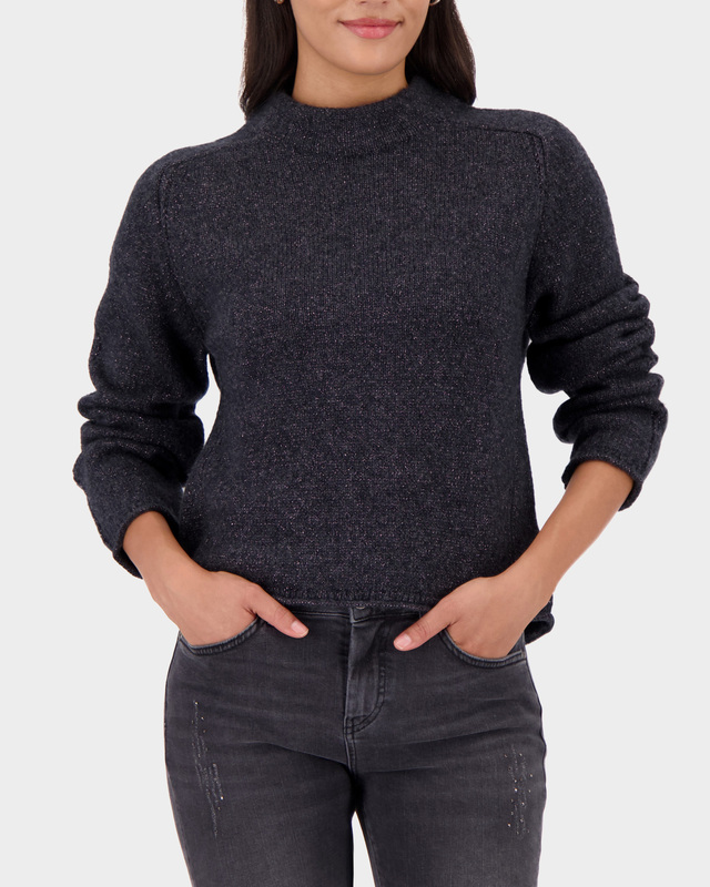 Пуловер с шерстью в составе