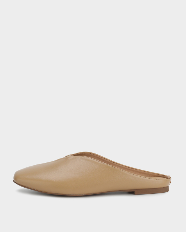 Мюли из натуральной кожи с эластичной вставкой на союзке