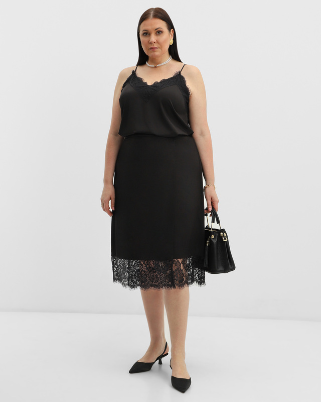 Юбка-миди из вискозного сатина с отделкой из нежного кружева 2490₽