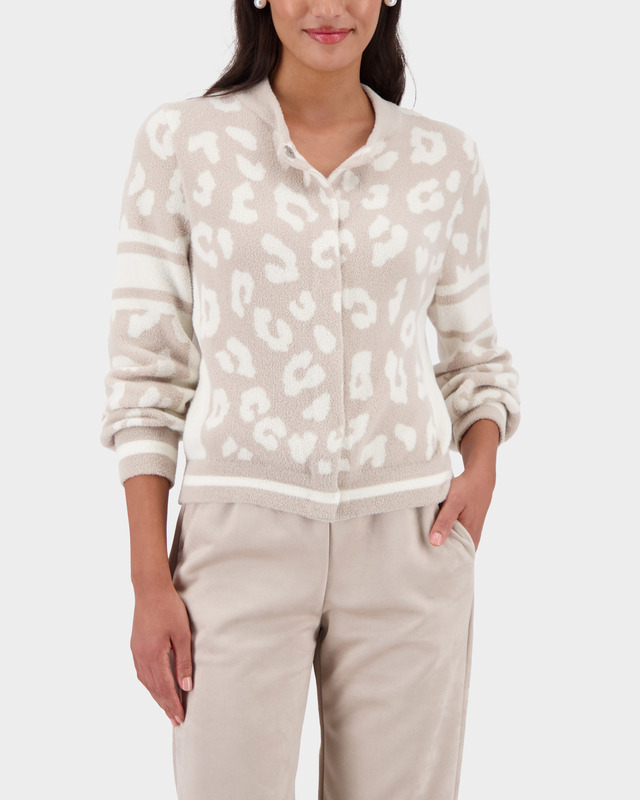 Вязаный жакет с леопардовым узором