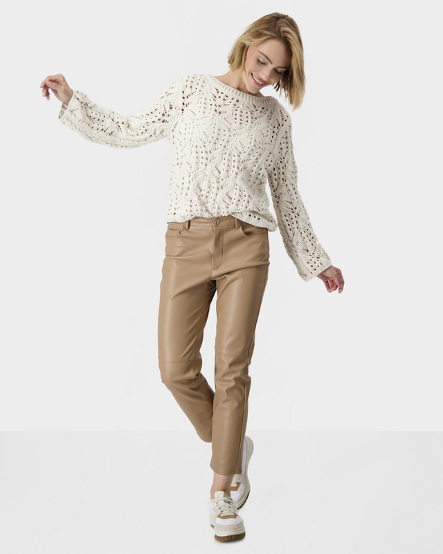 Брюки прямого кроя из мягкой экокожи